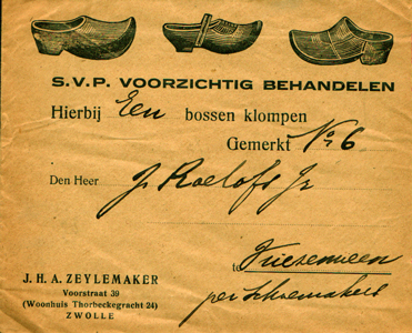 J.H.A. Zeylemaker, Zwolle, enveloppe met afb. van 3 klompen